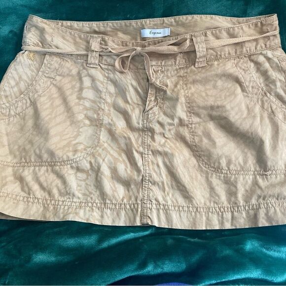 Express light yellow mini skirt - Picture 5 of 9
